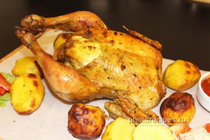 Фото курицы запеченной с картошкой в духовке